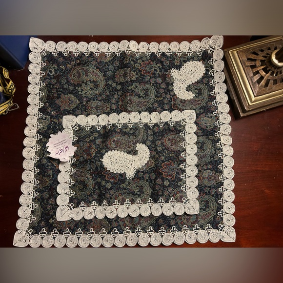 NEW 2 piece table cloths/mats hand made Middle East - Picture 3 of 7